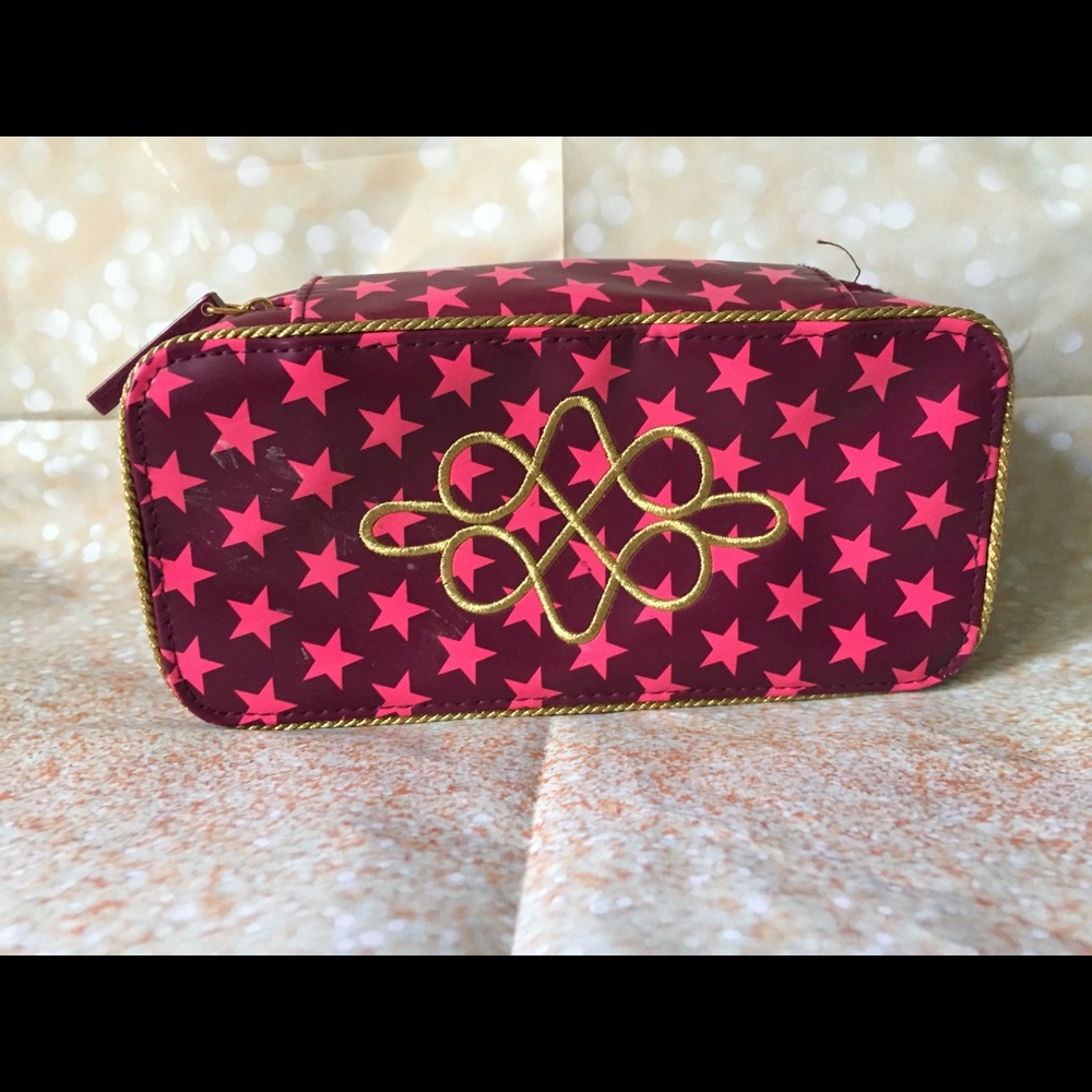 Makeup bag
